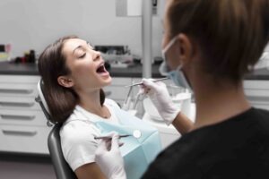 Pulizia dentale e denti sensibili