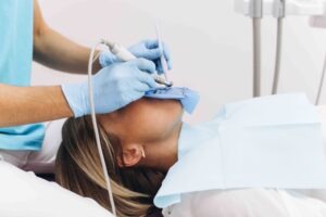 paura di fare un impianto dentale